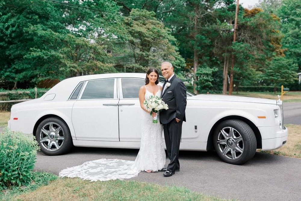 Luxurious Wedding Car Service to Maplewood Country Club from Morristown, NJ to Maplewood, NJ